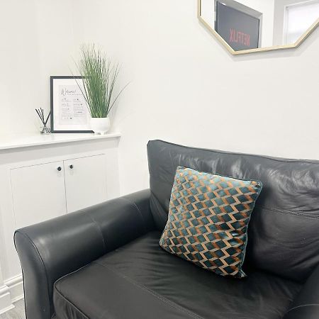 Contractors Dream, 4 Bedroom 2 Bathroom Liverpool Exterior foto