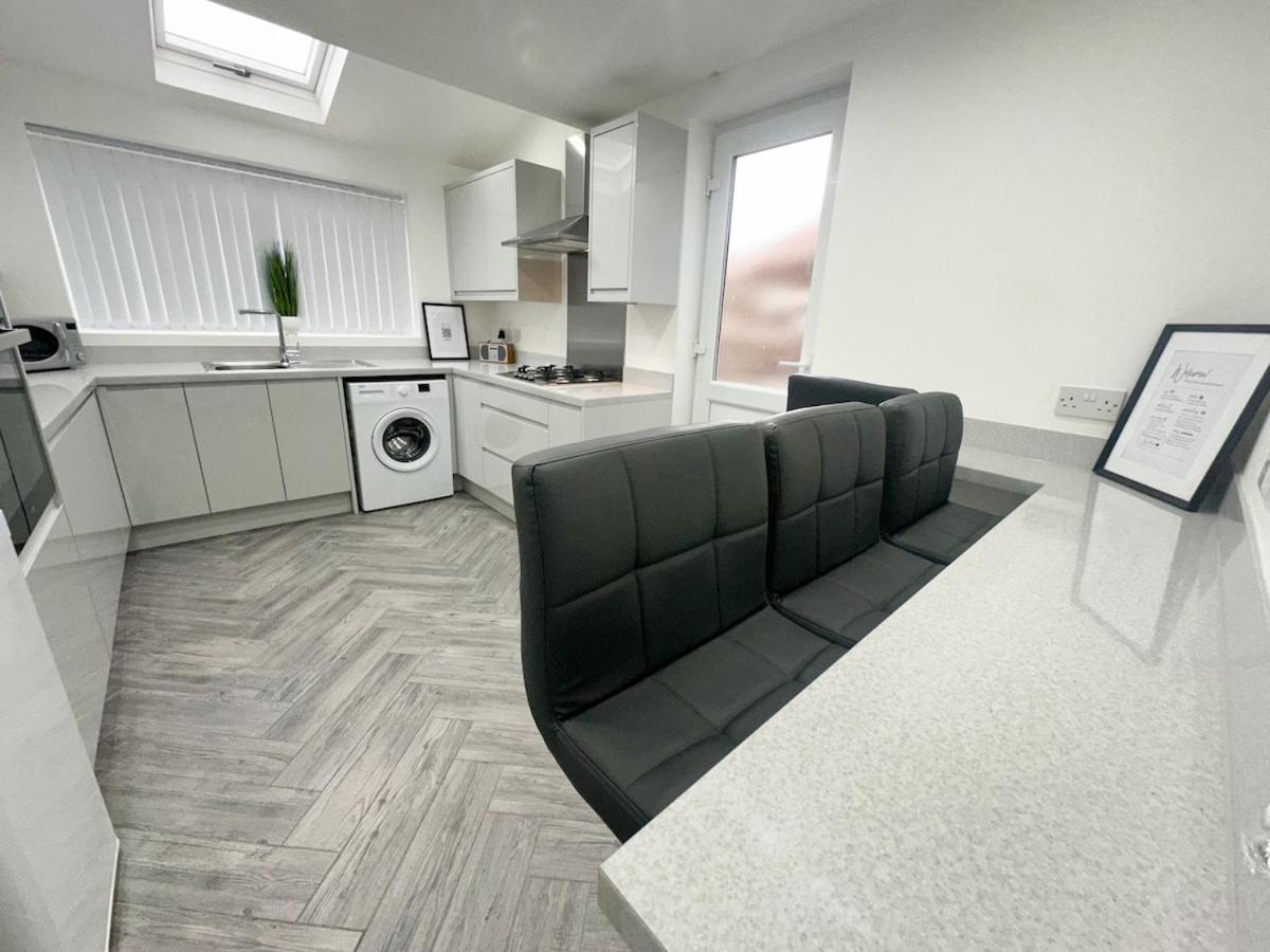 Contractors Dream, 4 Bedroom 2 Bathroom Liverpool Exterior foto