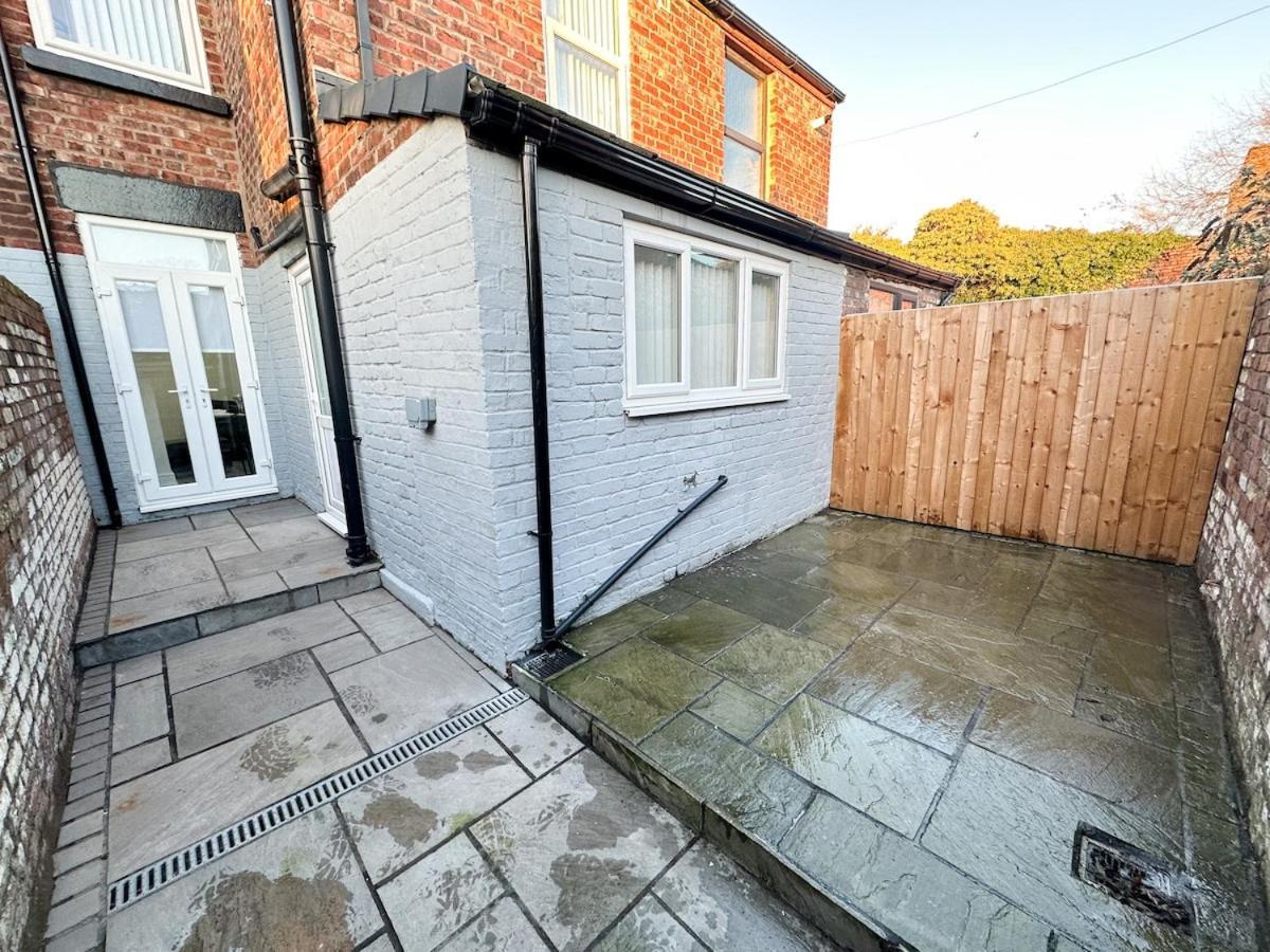 Contractors Dream, 4 Bedroom 2 Bathroom Liverpool Exterior foto